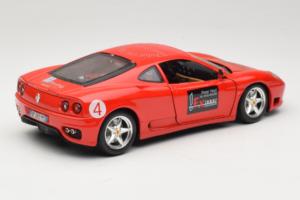Ferrari 360 Modena Bevro International #4 Rajoitettu Painos 111 kpl Punainen Bburago 1:18 3358-P1 Metalli — kuva 3 / 8