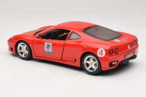 Ferrari 360 Modena Bevro International #4 Rajoitettu Painos 111 kpl Punainen Bburago 1:18 3358-P1 Metalli — kuva 7 / 8