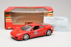 Ferrari 360 Modena Bevro International #4 Rajoitettu Painos 111 kpl Punainen Bburago 1:18 3358-P1 Metalli — kuva 8 / 8