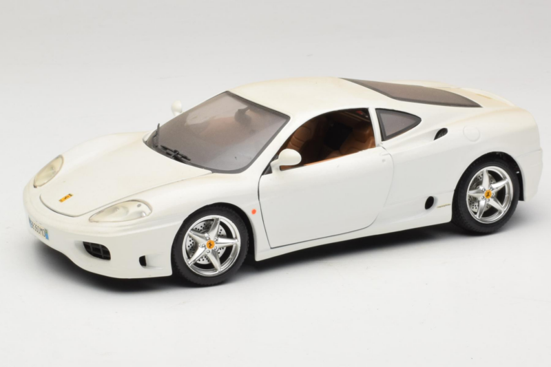 Ferrari 360 Modena Valkoinen Bburago 1:18 3368-W1 Metalli