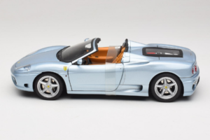 Ferrari 360 Spider Sininen The Italian Job Hot Wheels 1:18 P9905 Metalli — kuva 3 / 6
