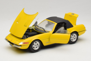 Ferrari 365 GTS/4 Daytona Avoauto Keltainen Techno Giodi 1:18 740028 Metalli — kuva 2 / 8