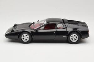 Ferrari 365 GT4/BB Musta Kyosho 1:18 08173K Metalli — kuva 4 / 8