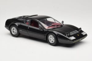 Ferrari 365 GT4/BB Musta Kyosho 1:18 08173K Metalli — kuva 6 / 8
