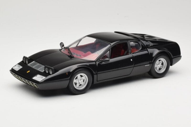 Ferrari 365 GT4/BB Musta Kyosho 1:18 08173K Metalli