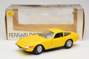 Ferrari 365 GTB/4 Daytona Keltainen Techno Giodi 1:18 40011-Y1 Metalli — kuva 7 / 7