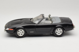 Ferrari 365 GTB/4 Daytona Avoauto Musta Techno Giodi 1:18 40011-B1 Metalli — kuva 4 / 8