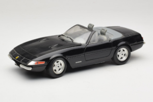 Ferrari 365 GTB/4 Daytona Avoauto Musta Techno Giodi 1:18 40011-B1 Metalli