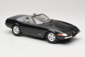 Ferrari 365 GTB/4 Daytona Avoauto Musta Techno Giodi 1:18 40011-B1 Metalli — kuva 6 / 8