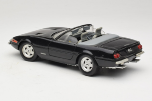 Ferrari 365 GTB/4 Daytona Avoauto Musta Techno Giodi 1:18 40011-B1 Metalli — kuva 7 / 8