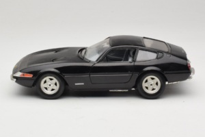 Ferrari 365 GTB/4 Daytona Musta Techno Giodi 1:18 40011-B2 Metalli — kuva 4 / 8