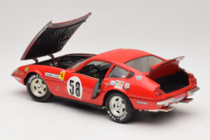 Ferrari 365 GTB/4 Daytona Berlinetta #58 Punainen Techno Giodi 1:18 40011 Metalli — kuva 5 / 8