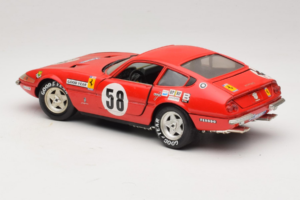Ferrari 365 GTB/4 Daytona Berlinetta #58 Punainen Techno Giodi 1:18 40011 Metalli — kuva 7 / 8