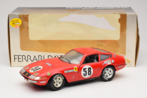 Ferrari 365 GTB/4 Daytona Berlinetta #58 Punainen Techno Giodi 1:18 40011 Metalli — kuva 8 / 8