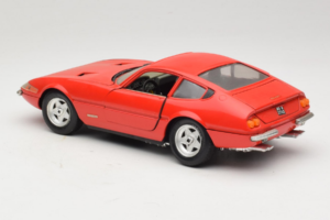 Ferrari 365 GTB/4 Daytona Punainen Techno Giodi 1:18 40011-P2 Metalli — kuva 7 / 8