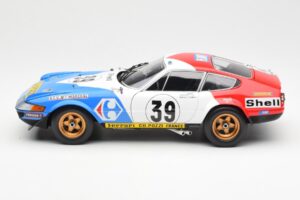 Ferrari 365 GTB/4 #39 J-C. Andruet / Lena 24 Hours of Le Mans 1972 Kyosho 1:18 08164E Metalli — kuva 4 / 8
