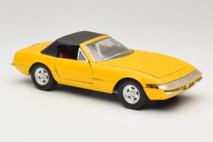 Ferrari 365 GTS Keltainen Mustalla Katolla Solido 1:18 8018 Metalli — kuva 6 / 8