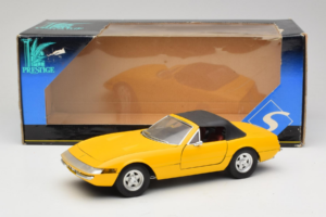 Ferrari 365 GTS Keltainen Mustalla Katolla Solido 1:18 8018 Metalli — kuva 8 / 8