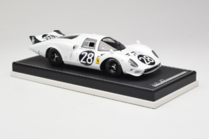 Ferrari 365 P2 #28 M. Gregory / J. Schlesser NART 24 Hours of Daytona 1967 Valkoinen AB Models 1:18 REMC019 Hartsi — kuva 4 / 6