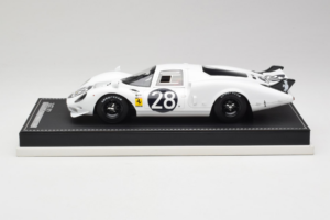 Ferrari 365 P2 #28 M. Gregory / J. Schlesser NART 24 Hours of Daytona 1967 Valkoinen AB Models 1:18 REMC019 Hartsi