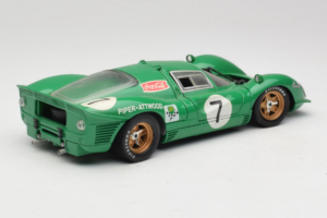 Ferrari 412P #7 Vihreä 24 Hours of Daytona 1967 Eagles Race 1:18 37000 Metalli — kuva 3 / 8
