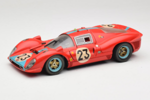 Ferrari 412P #23 W. Mairesse / J. Beurlys Le Mans 1967 Punainen Revell 1:18 48826 Metalli