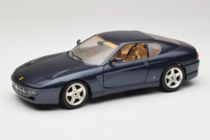 Ferrari 456 GT Sininen Bburago 1:18 3036-B1 Metalli