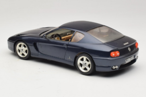 Ferrari 456 GT Sininen Bburago 1:18 3036-B1 Metalli — kuva 7 / 8