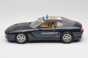 Ferrari 456 GT Carabinieri Musta Bburago 1:18 3036-B3 Metalli — kuva 4 / 8