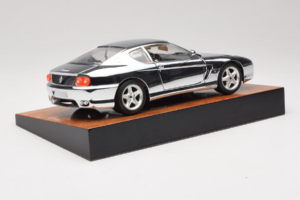 Ferrari 456 GT Chrome Silver Bburago 1:18 3746-R1 Metalli — kuva 4 / 8