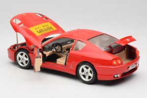 Ferrari 456 GT Ferrari Model Club Punainen Bburago 1:18 3036-P1 Metalli — kuva 5 / 8