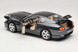 Ferrari 456 GT Harmaa Metallic Erikoismaali Bburago 1:18 3036 D Metalli — kuva 5 / 8