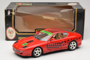 Ferrari 456 GT Interconti Car HiFi Punainen Bburago 1:18 3036-D Metalli — kuva 8 / 8