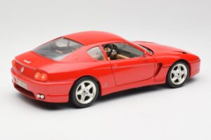 Ferrari 456 GT Punainen Bburago 1:18 3036-M1 Metalli — kuva 3 / 8