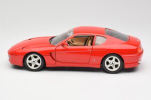 Ferrari 456 GT Punainen Bburago 1:18 3036-M1 Metalli — kuva 4 / 8