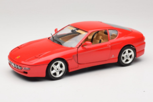 Ferrari 456 GT Punainen Bburago 1:18 3046-R1 Metalli