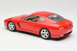 Ferrari 456 GT Punainen Bburago 1:18 3036-M1 Metalli — kuva 7 / 8
