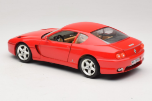 Ferrari 456 GT Punainen Bburago 1:18 3046-R1 Metalli — kuva 7 / 8