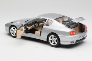 Ferrari 456 GT Hopea Bburago 1:18 3036-M2 Metalli — kuva 5 / 8