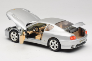 Ferrari 456 GT Hopea Bburago 1:18 3336-S1 Metalli — kuva 5 / 8
