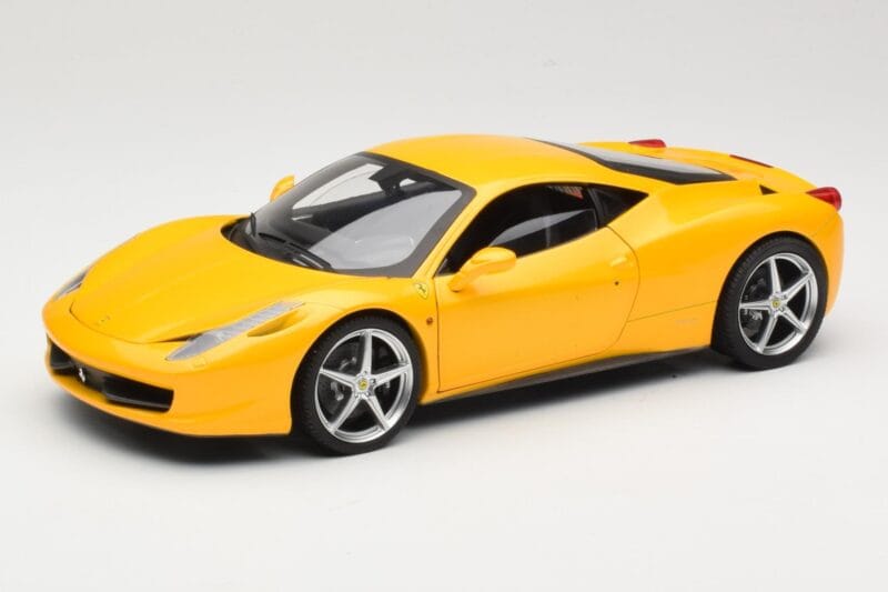 Ferrari 458 Italia Keltainen Hot Wheels 1:18 P9894 Metalli