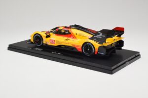 Ferrari 499P Hypercar AF Corse #83 R. Kubica / Y. Ye / R. Shwartzman 24 Hours of Le Mans 2024 Bburago 1:18 18-16313-83-VET Me — kuva 7 / 9