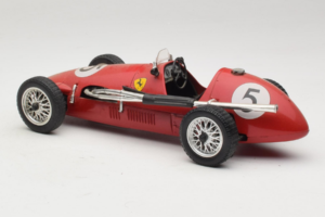 Ferrari 500 F2 #16 Tonka 1:16 6717 Metalli — kuva 5 / 6