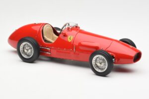 Ferrari 500 F2 #1 A. Ascari F1 Double World Champion 1952-1953 CMC 1:18 M-056 Metalli — kuva 4 / 6