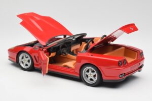 Ferrari 550 Barchetta Pininfarina Punainen Bburago 1:18 327660 Metalli — kuva 5 / 8