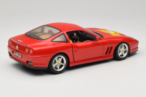Ferrari 550 Maranello 22 Jahre Ferrari Model Club Punainen Bburago 1:18 3064-P2 Metalli — kuva 3 / 8