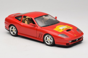 Ferrari 550 Maranello 22 Jahre Ferrari Model Club Punainen Bburago 1:18 3064-P2 Metalli — kuva 6 / 8