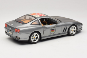 Ferrari 550 Maranello 25 Ferrari Model Club Hopea Bburago 1:18 3344-S1 Metalli — kuva 3 / 7