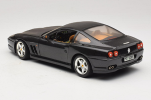 Ferrari 550 Maranello Musta Metallic Bburago 1:18 3344-B1 Metalli — kuva 7 / 8
