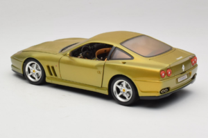 Ferrari 550 Maranello Gold Metallic Braccio & Gotz Bburago 1:18 3044-G1 Metalli — kuva 7 / 8
